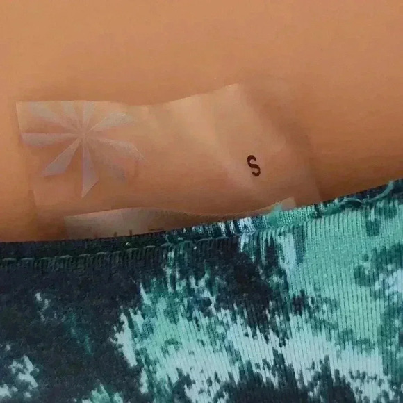 Athleta garden isle fress - Picture 7 of 8